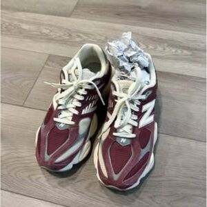 New balance 9060 Red grey Sz 7 1/2